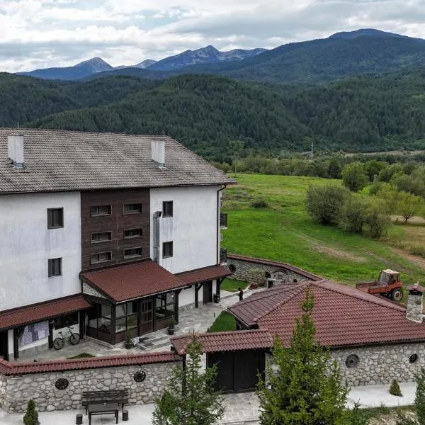 Къща за гости "Тони", Hotel in Dobrinischte