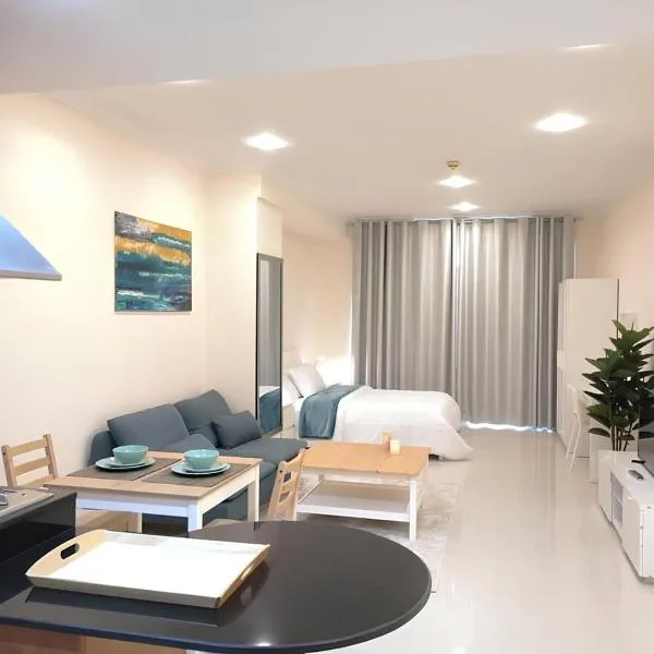 Quickstay holiday homes Stylish Studio Silicon Oasis-124, hotel di Dubai