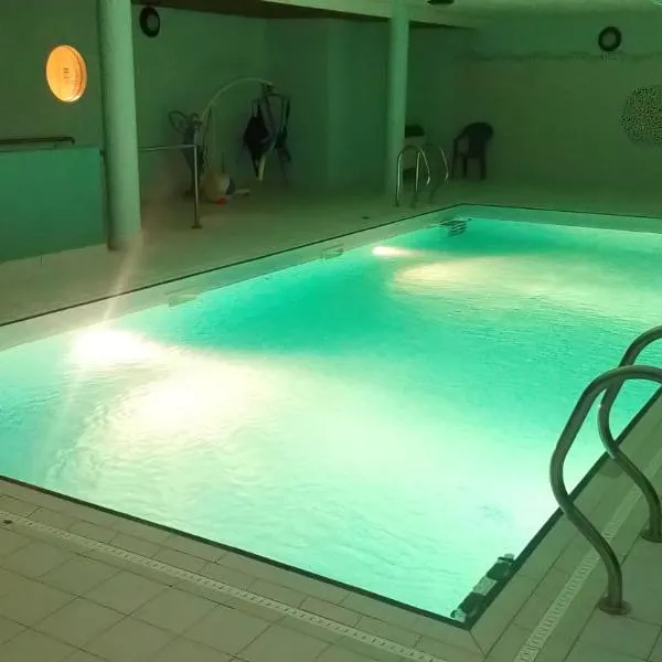 Le Roi du Sundgau près de la Horse - Mooslargue, hotel v destinaci Mooslargue