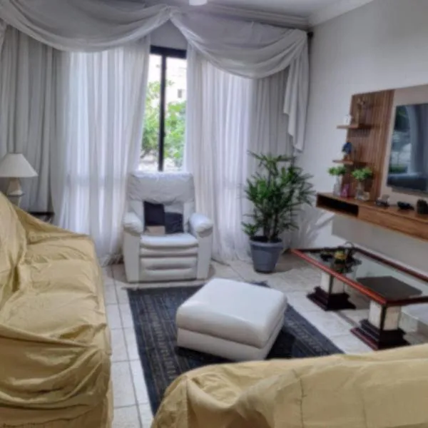 50 m praia pitangueiras Guarujá espaço familiar, khách sạn ở Guarujá
