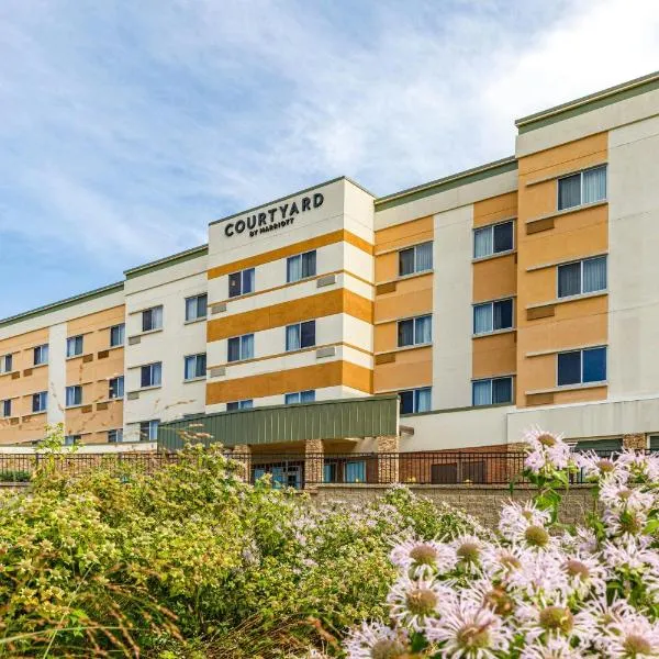 Courtyard by Marriott St. Louis St. Peters, hotel in Saint Peters