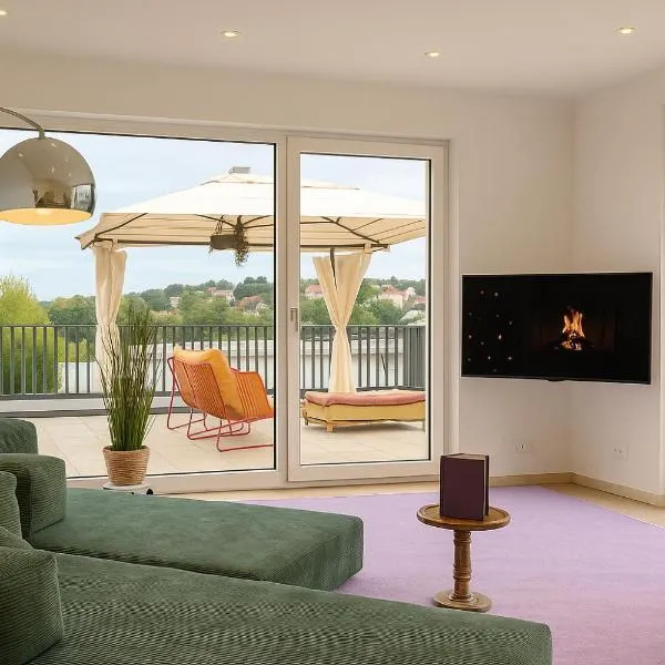 Penthouse Vogelnest 130 qm - BBQ - Dachterrasse, hotel v Passau