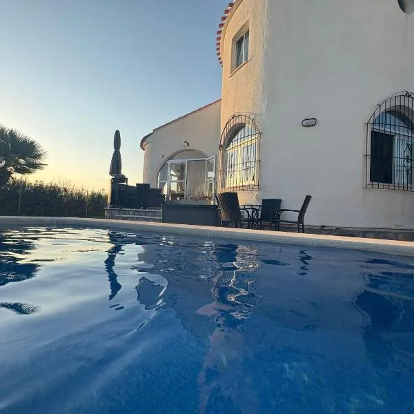 Casa El Flamenco Zoutmeer Torrevieja 6 of 8 personen, hotel en Torrevieja