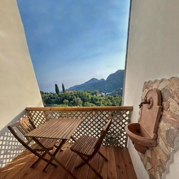 Amalfi Lodge, hotel en Tramonti