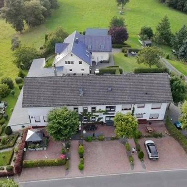 Ferienwohnungen Hoefchen, hotel sa Eckfeld