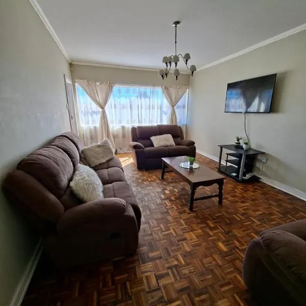 Elite Court No6, hotel i Gqeberha