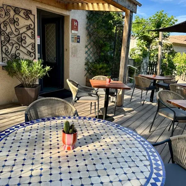 Hôtel Auberge Provençale, hotel en Saint-Raphaël