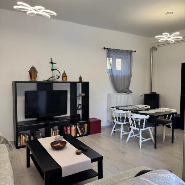Thomais Guesthouse, hotel in Kavala