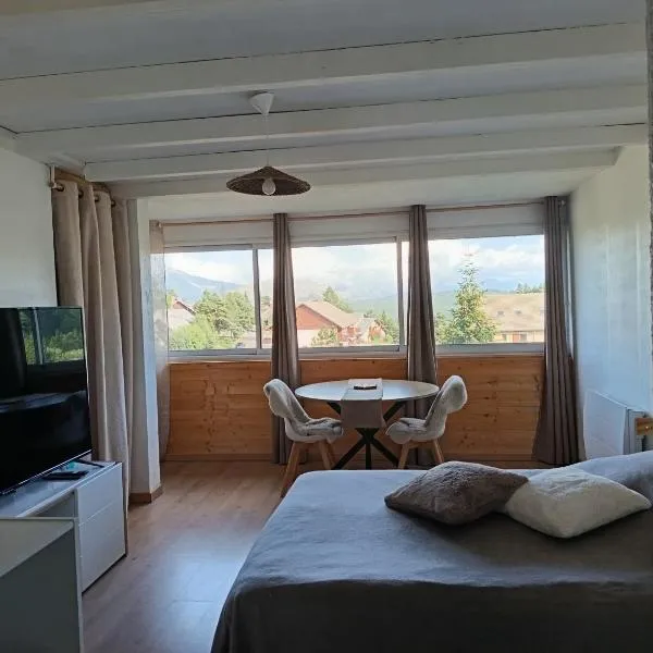 la marmotte du chalet numéro 2, hotel in Laye