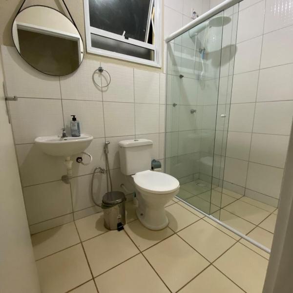 Casa com Piscina dois quartos com ar um banheiro - Foto 5