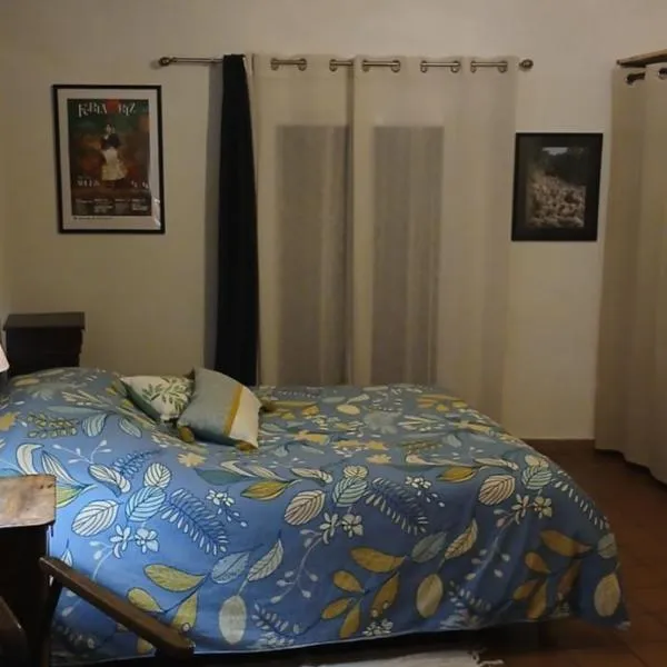 Chambre d'hôtes Via Rhôna, hotel in Arles