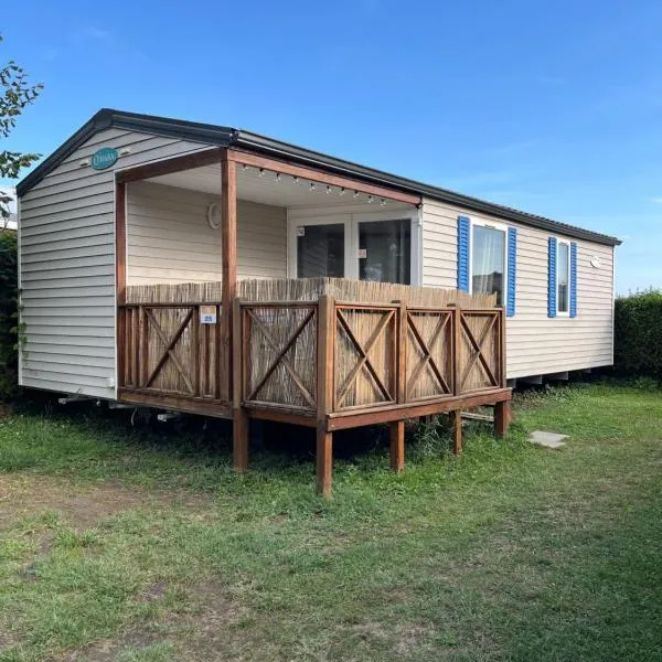 Mobile home, hotel in Biesheim