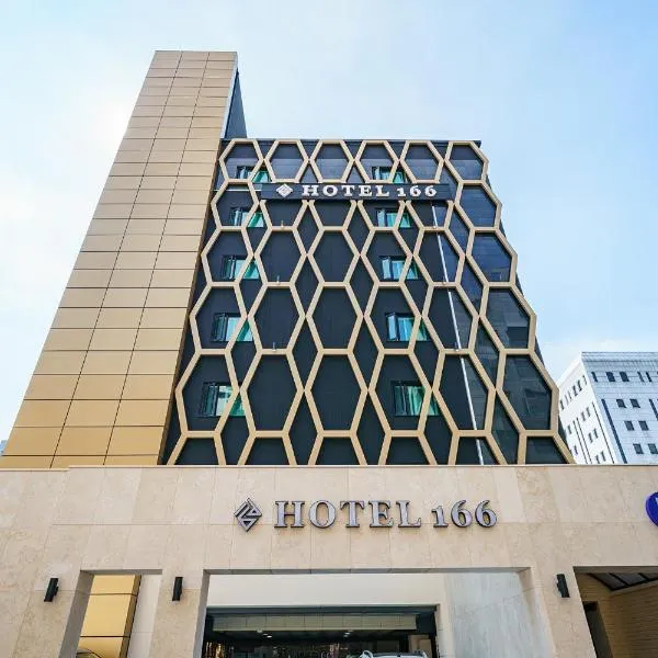 Hotel166, hotel di Suwon