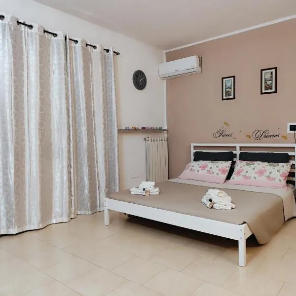 Appartamento Sofia in zona residenziale strategica wifi gratuito, hotel in Carbonara al Ticino