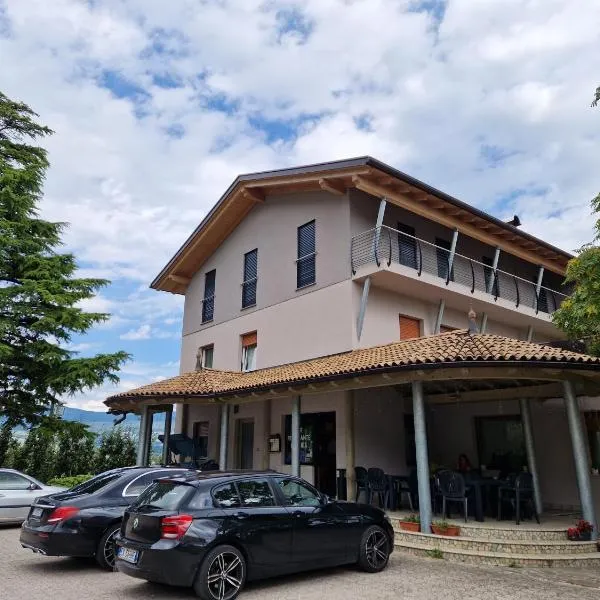 Albergo Passione Ristorante Pizzeria Romallo, hotel in Romallo