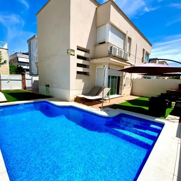 Villa Belén playa , piscina privada, hotel in Oropesa del Mar