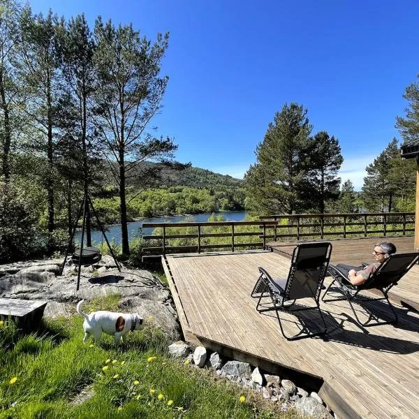 A cottage by the forest with a sea view !, hotel in Søfstad