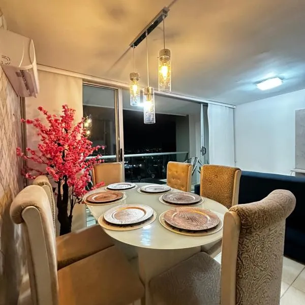 Apartamento exclusivo en el norte Barranquilla amoblado ,3 parqueadero privados ,3 habitaciones privadas con aire acondicionado recepción 24 horas piscinas gym vista al río, khách sạn ở Barranquilla