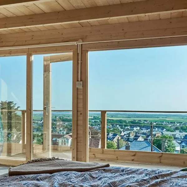 The Lookout - Log Cabin, Braunton, Hotel in Braunton