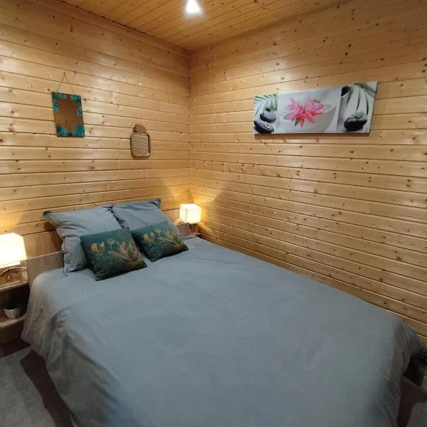 Saint-Julien-sur-Cher में, होटल Le Nid en Bois