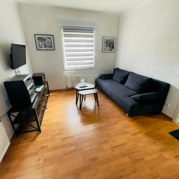 Apartment Marielena 2, hotel in Püttlingen