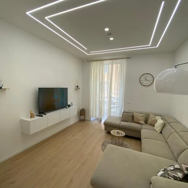 Mare Montenotte, hotel in Savona