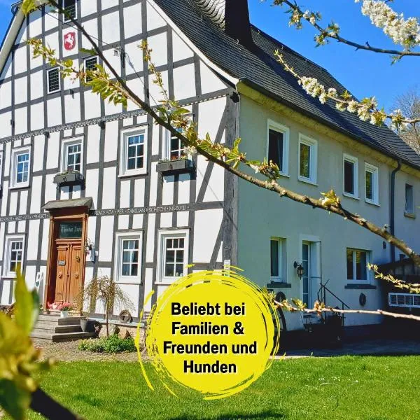 Muehls-Sauerland familienfreundlich Perfekt für deine Urlaubsrunde nähe Elspe Festival Hunde willkommen mit Kamin und Garten, hotel in Lennestadt