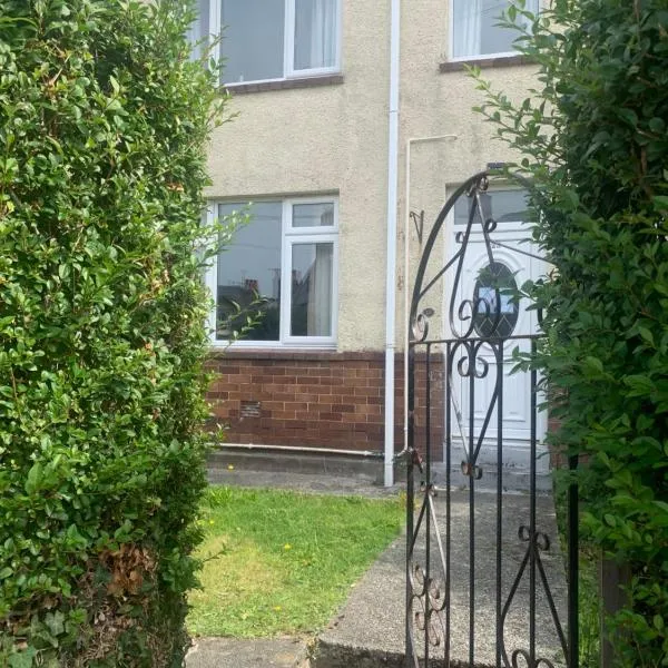 Room only guest accommodation, guest house self catering, hotel in Bangor