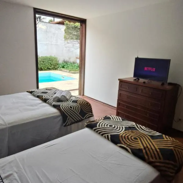 Hospedagem Jardim Social,Quartos Econômicos e Suítes, Estacionamento Grátis, hotel a Curitiba