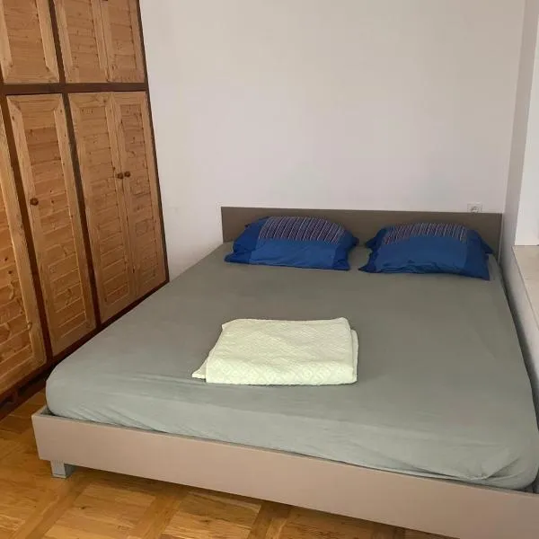 Apartments Nirvana Srima 10 metres from Beach, hotel in Srima
