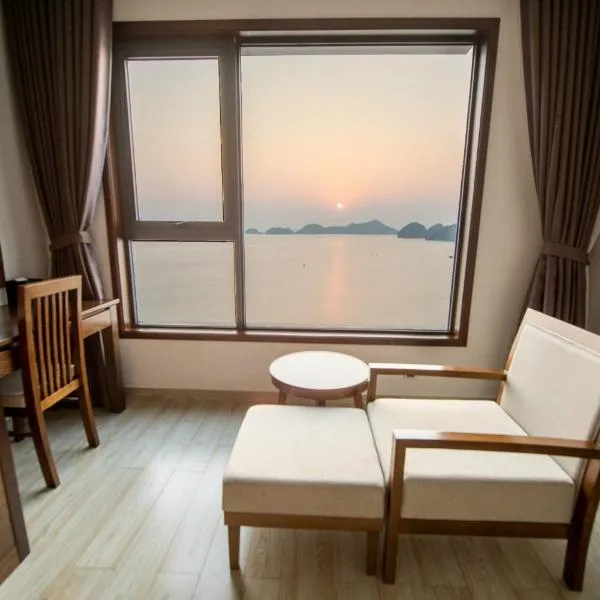 Paradise Hotel - Pool , Sky Lounge , Gym - Massage & Wellness, hotel in Cat Ba