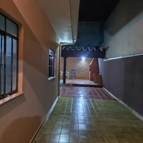 Quartos em casa compartilhada na Cidade Canção Maringa, hotel v destinácii Maringá