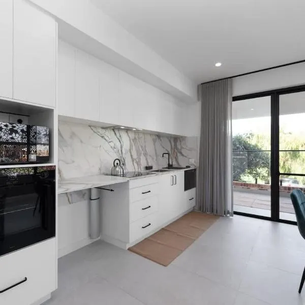 Mangini Apartments，位于珀斯的酒店