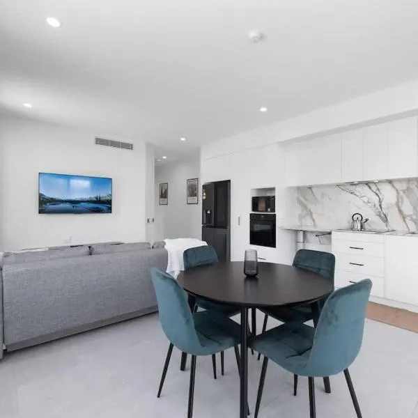 Mangini Apartments、パースのホテル