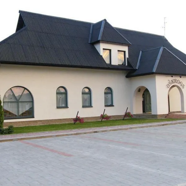 Oškrogs – hotel w mieście Lielvārde