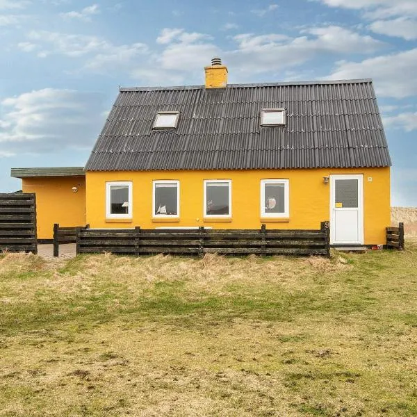 6 person holiday home in Harboøre, hotel a Harboør