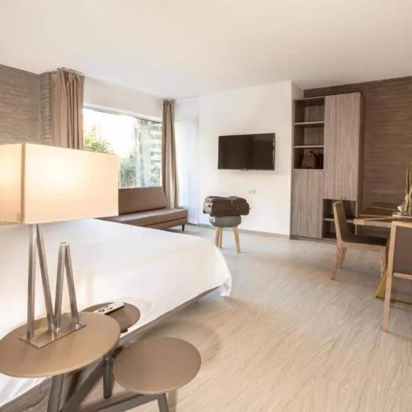 V Grand Hotel, a member of Radisson Individuals, hotel in Medellín