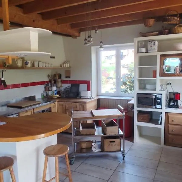 Groovy Room - Gîte les Zazous, khách sạn ở Lormes