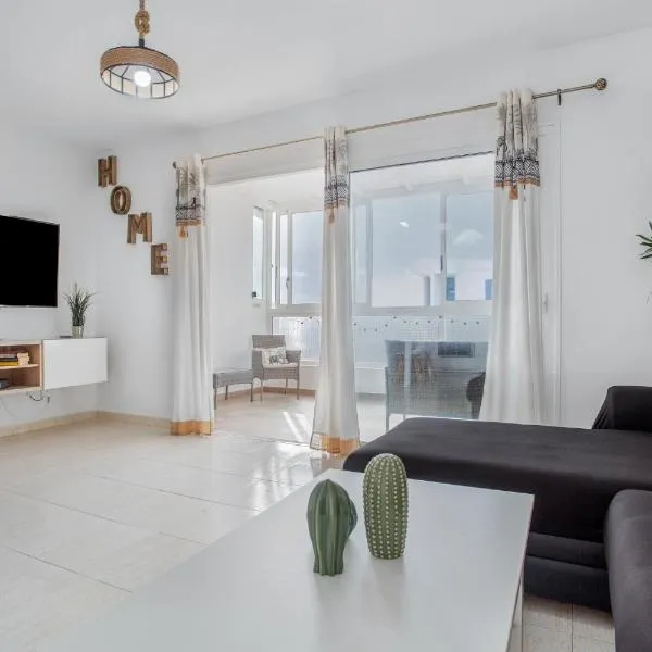 Casa Dragos, hotel in Costa Teguise