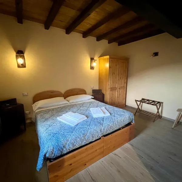 Agriturismo Podere Paradiso、クティリアーノのホテル