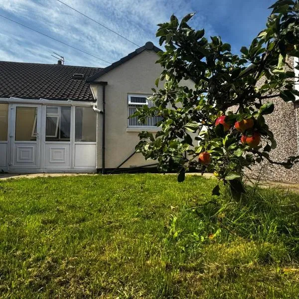 Chic 2-Bed Loft Bungalow, Cleveleys, Near Beach, hotel a Blackpool