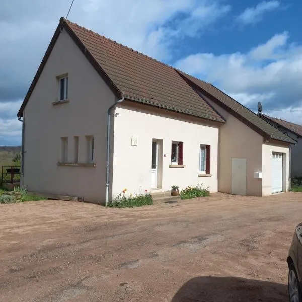 Gîte des Galvachers, hotel em Alligny-en-Morvan