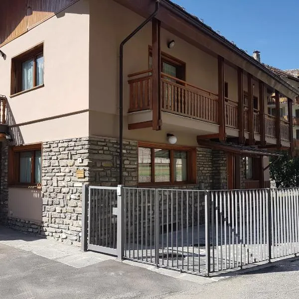 Villa Monti, hotel i Courmayeur