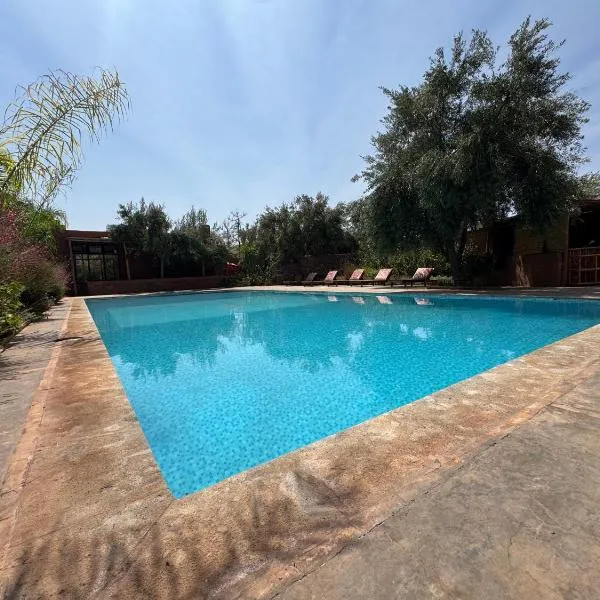 Ecolodge Dar bouhouta, hotel in Tahannout