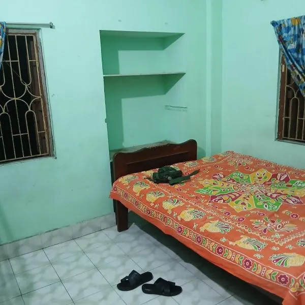 Green Homestay Kolkata - Prefer International Guest - Attach Bath - Paid Kitchen, hotel in Kolkata