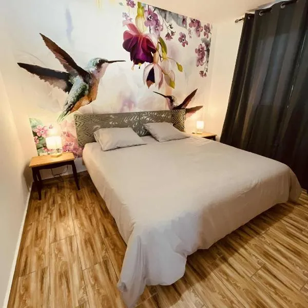 Le COLIBRI Sainte Anne, hotel in Saint-Benoît