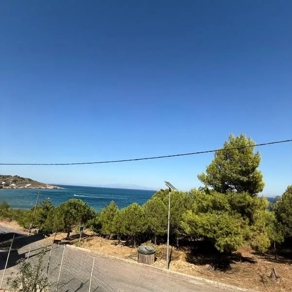 Loft Azure-Karfas, hotel in Chios