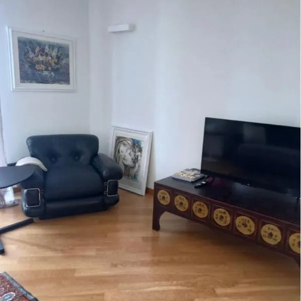 Luminoso appartamento panoramico, hotel in Cassano dʼAdda