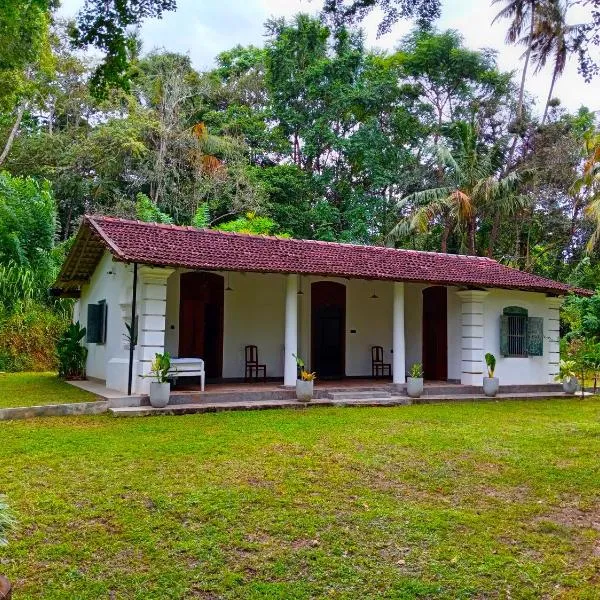 Dutch House Hiriketiya, hotel in Dickwella
