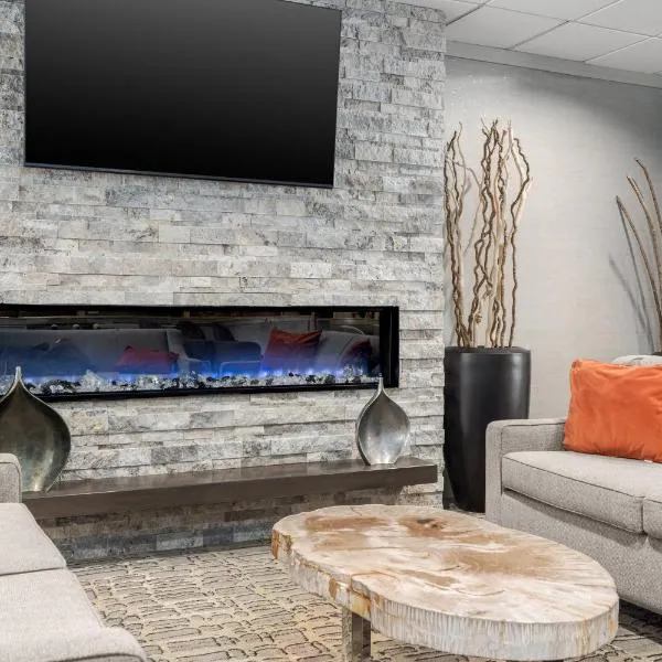 Holiday Inn Hotel & Suites Des Moines-Northwest by IHG, hotel in Urbandale